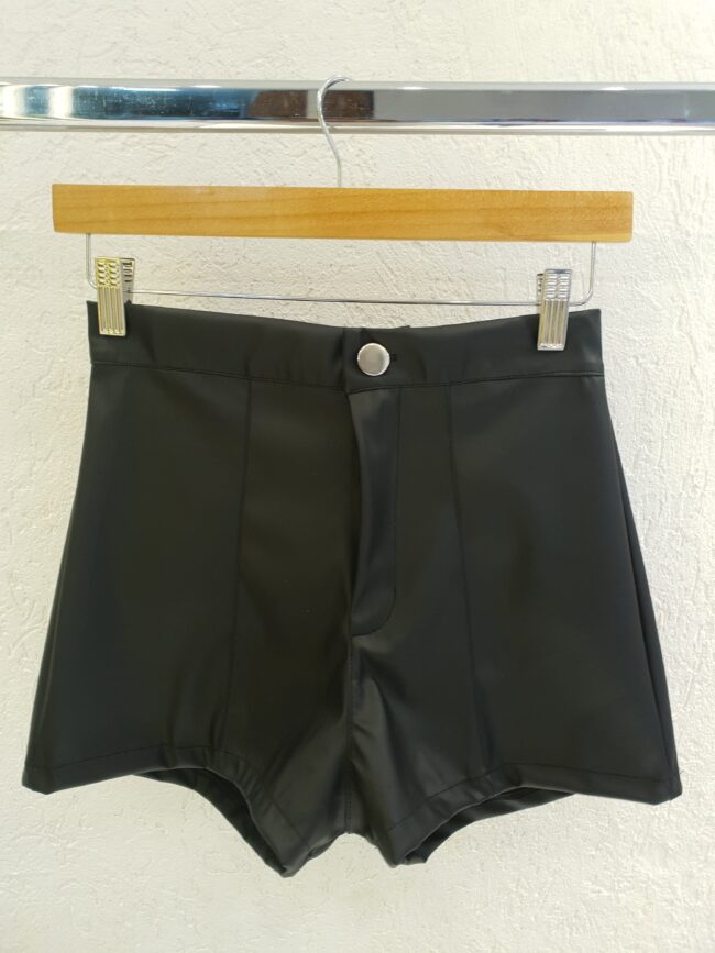 P5779 º Short Pu C/Costuras