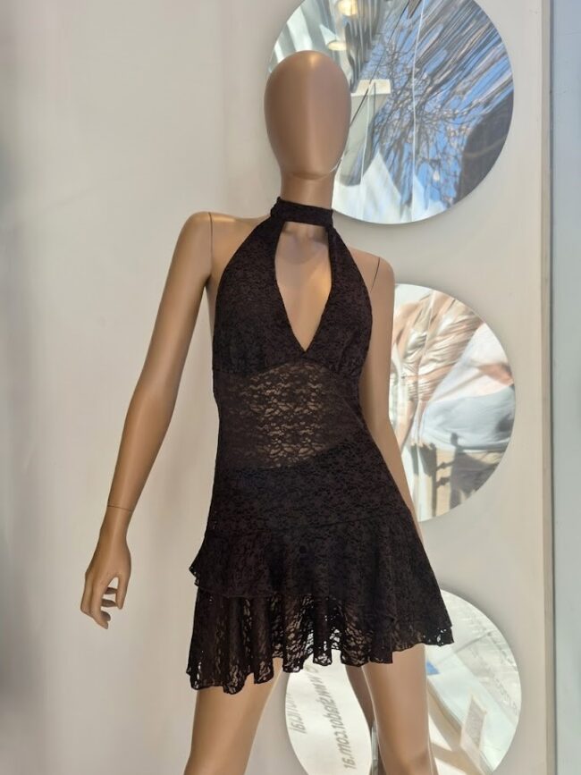 V6734 Vestido encaje marilyn volado