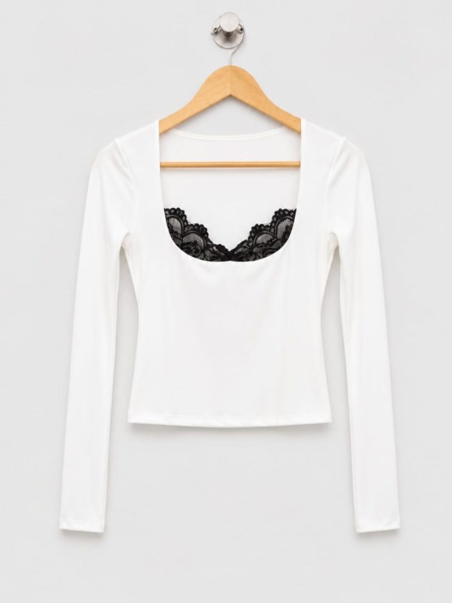 R7209 Remera Manga Larga con Puntilla